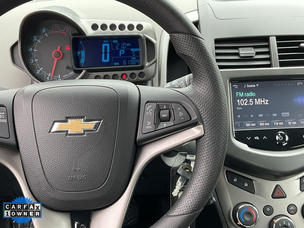 2015 Chevrolet Sonic LT photo 35