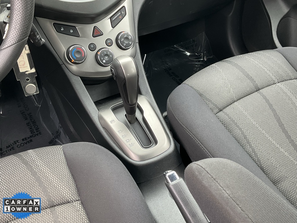 2015 Chevrolet Sonic LT photo 38