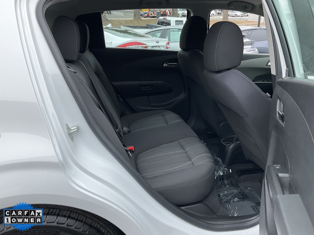 2015 Chevrolet Sonic LT photo 40