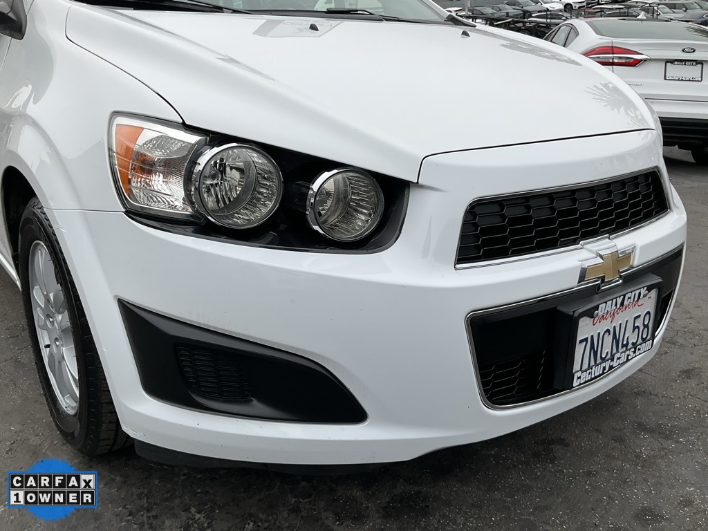 2015 Chevrolet Sonic LT photo 60