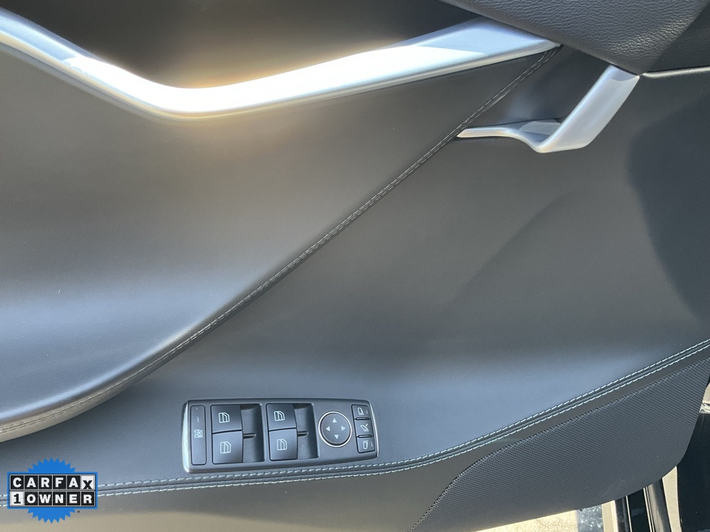 2015 Tesla Model S P85D photo 22