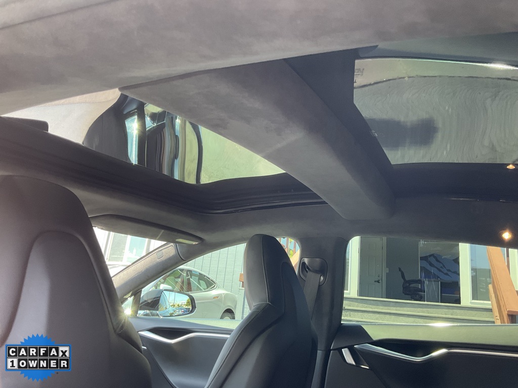2015 Tesla Model S P85D photo 28