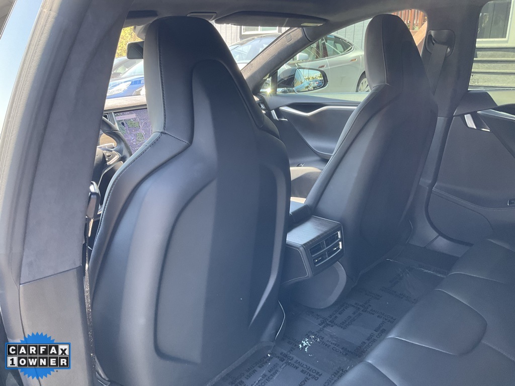 2015 Tesla Model S P85D photo 29