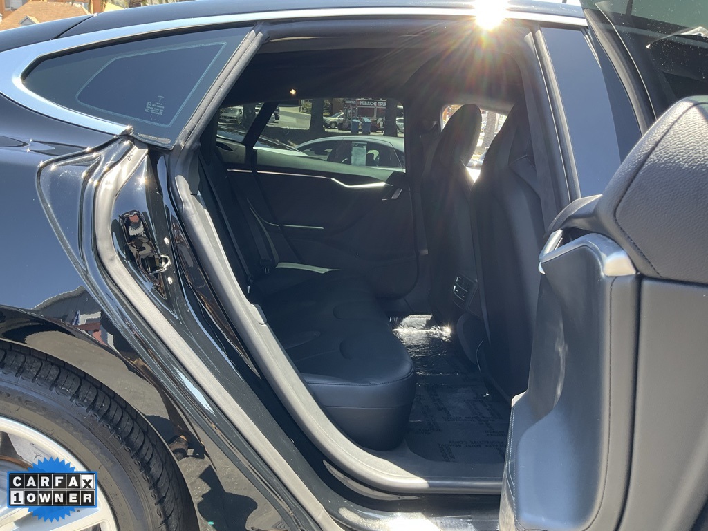 2015 Tesla Model S P85D photo 47