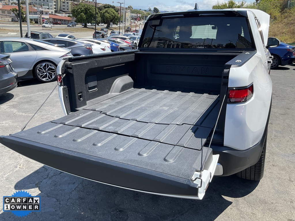 2022 Rivian R1T Launch Edition photo 8
