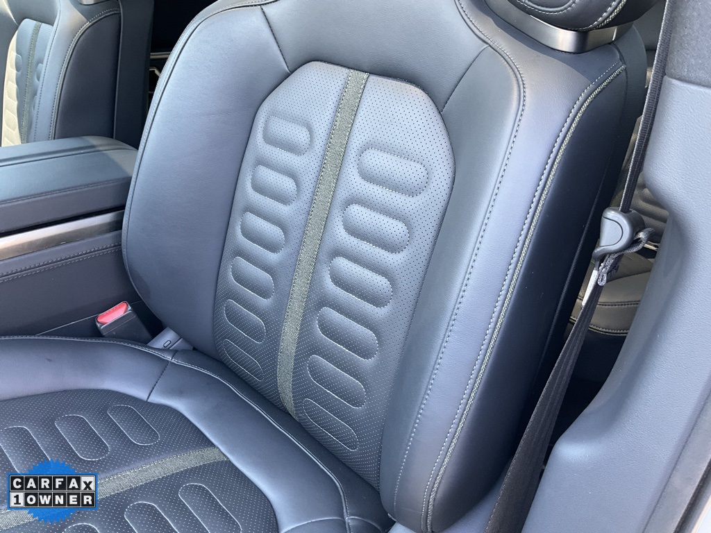 2022 Rivian R1T Launch Edition photo 13