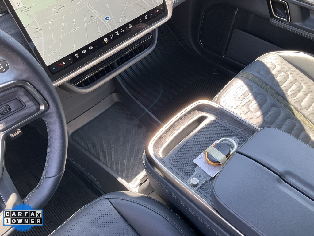 2022 Rivian R1T Launch Edition photo 32
