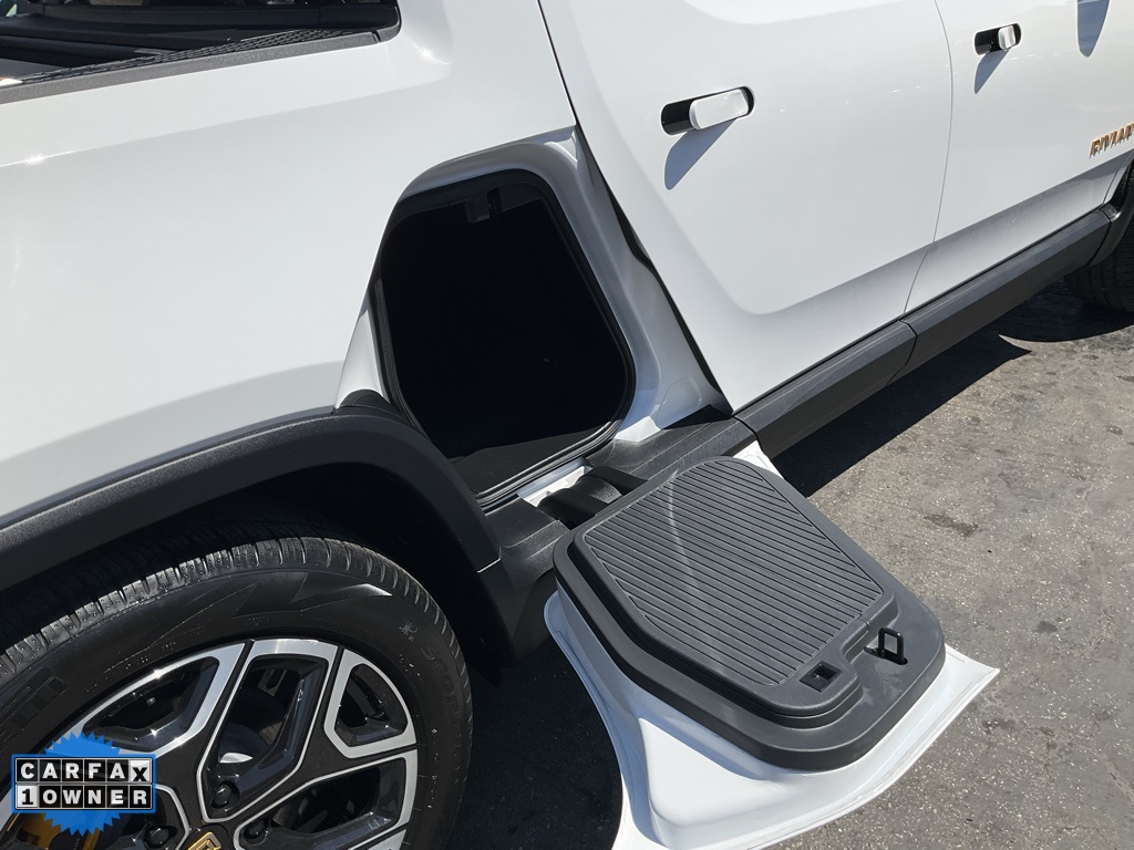 2022 Rivian R1T Launch Edition photo 40