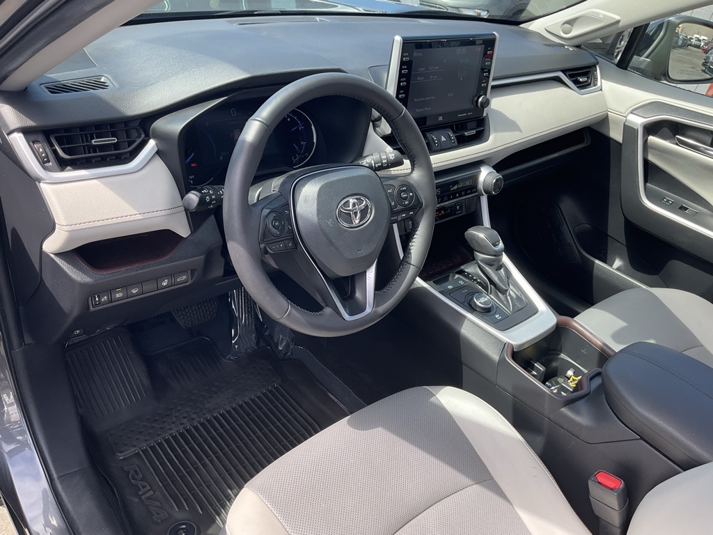 2022 Toyota RAV4 Hybrid Limited photo 4