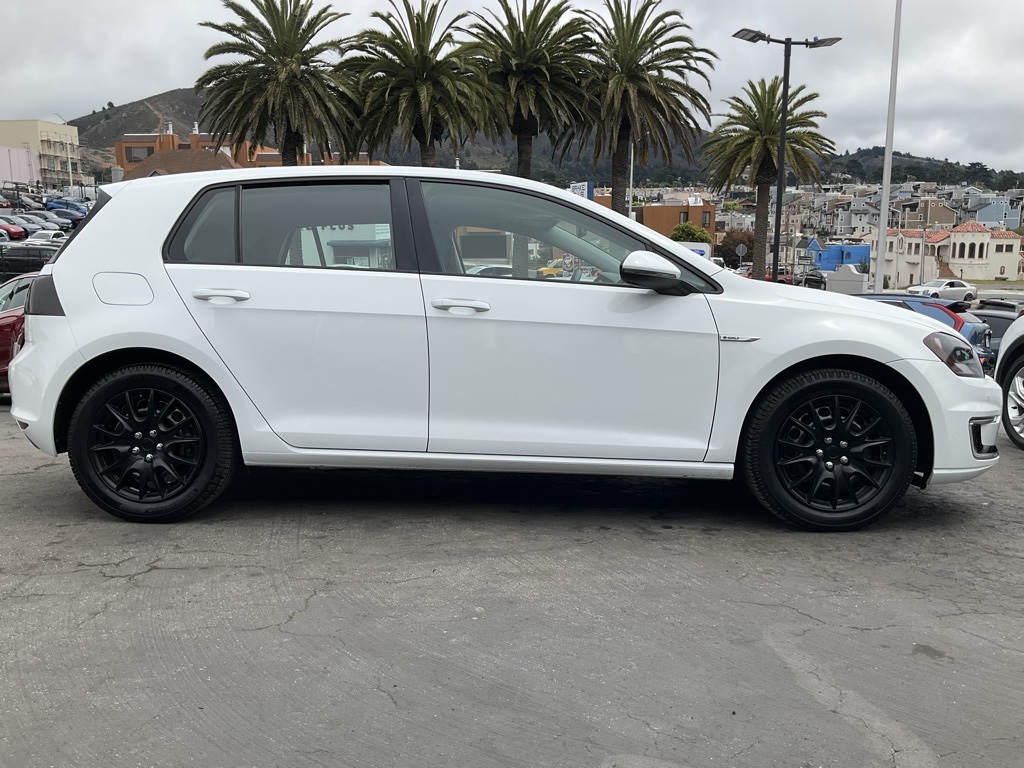 2015 Volkswagen e-Golf Limited Edition photo 3