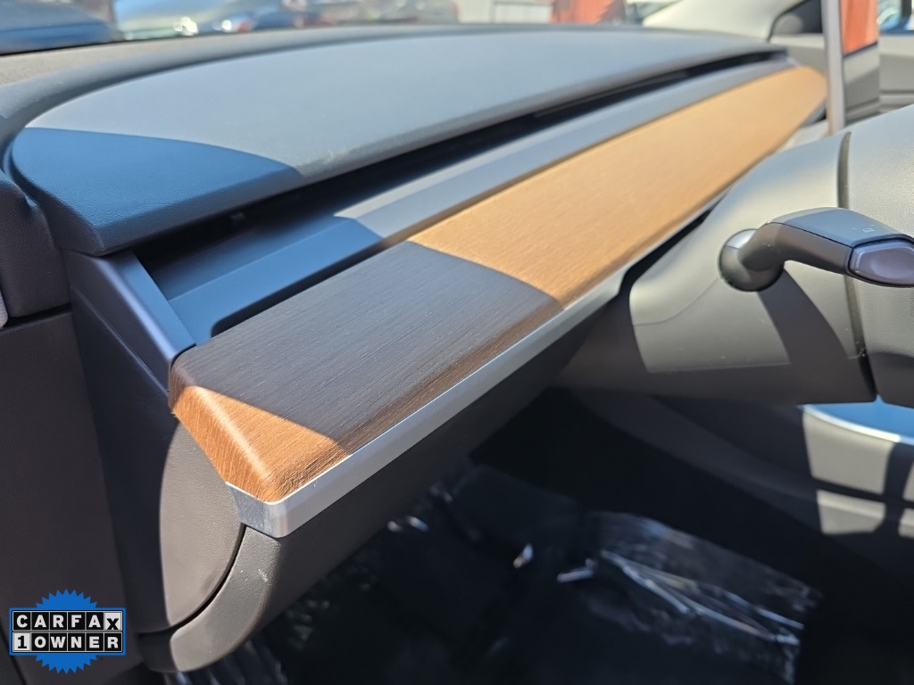 2019 Tesla Model 3 Standard Range Plus photo 15