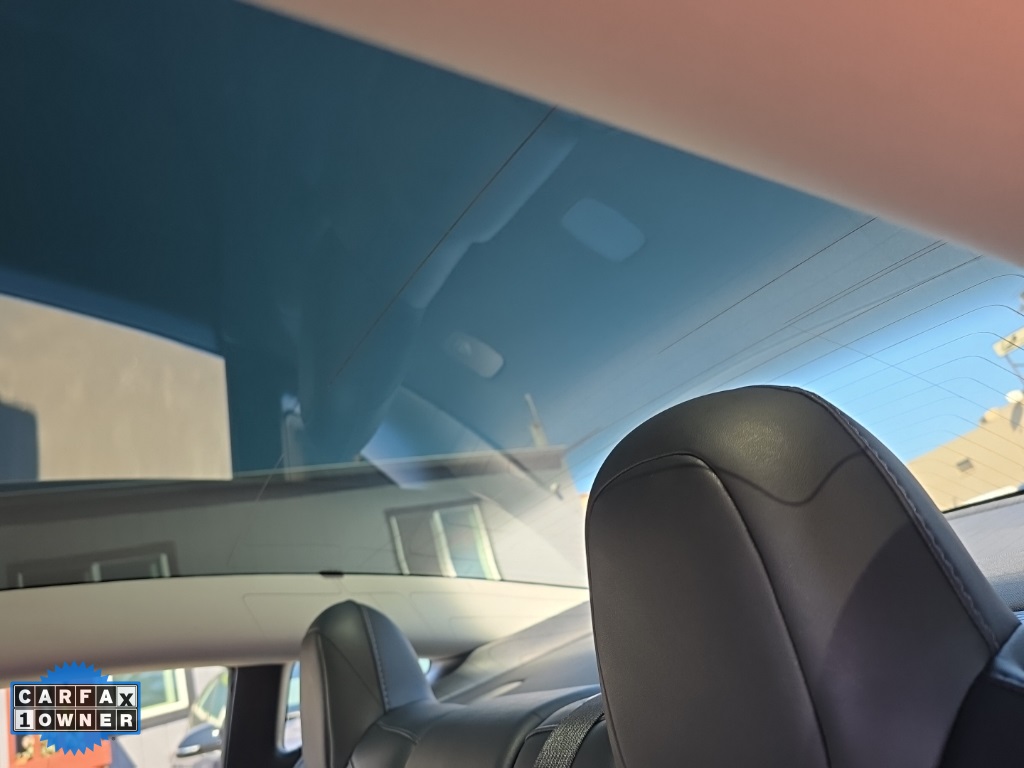 2019 Tesla Model 3 Standard Range Plus photo 22