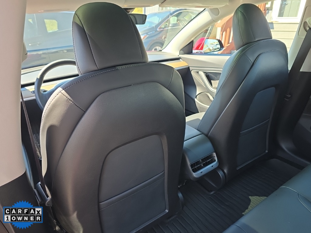 2019 Tesla Model 3 Standard Range Plus photo 24