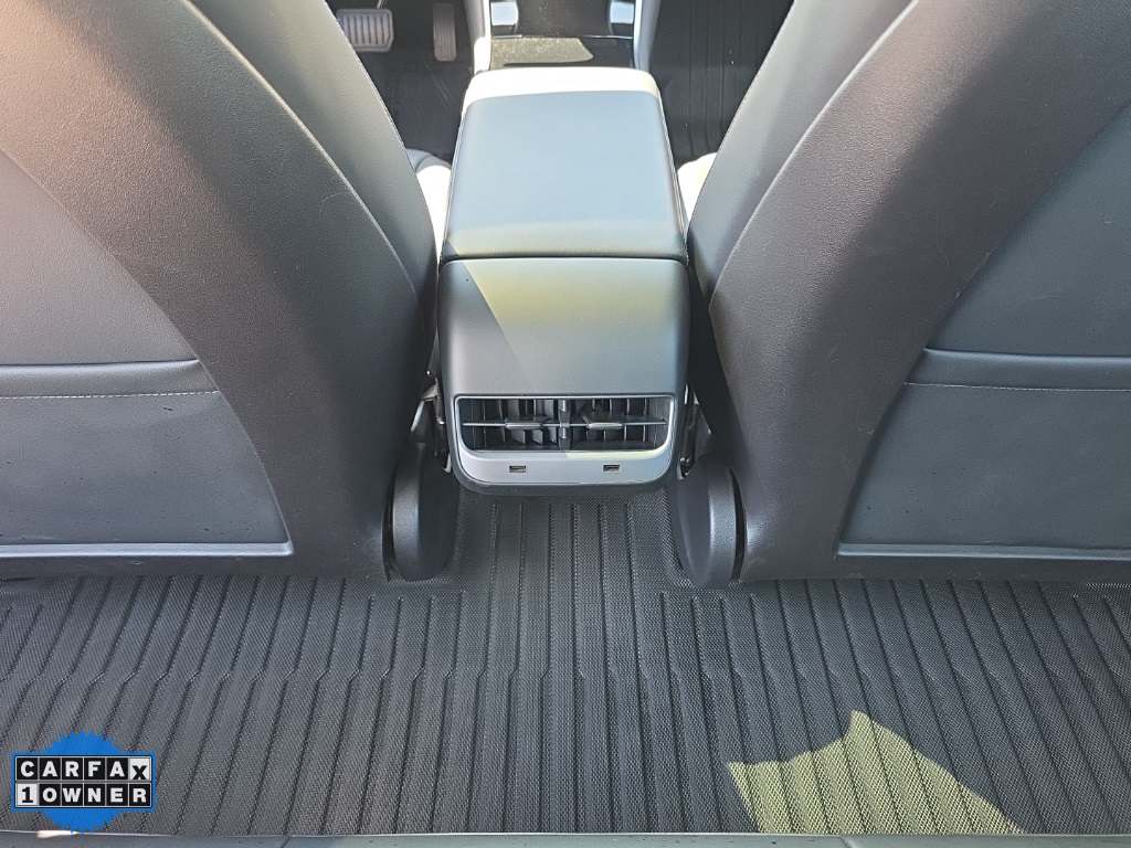 2019 Tesla Model 3 Standard Range Plus photo 26