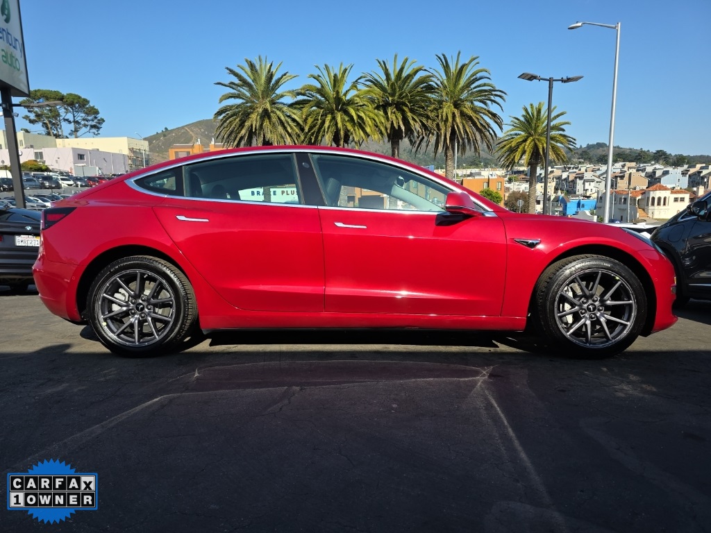 2019 Tesla Model 3 Standard Range Plus photo 2