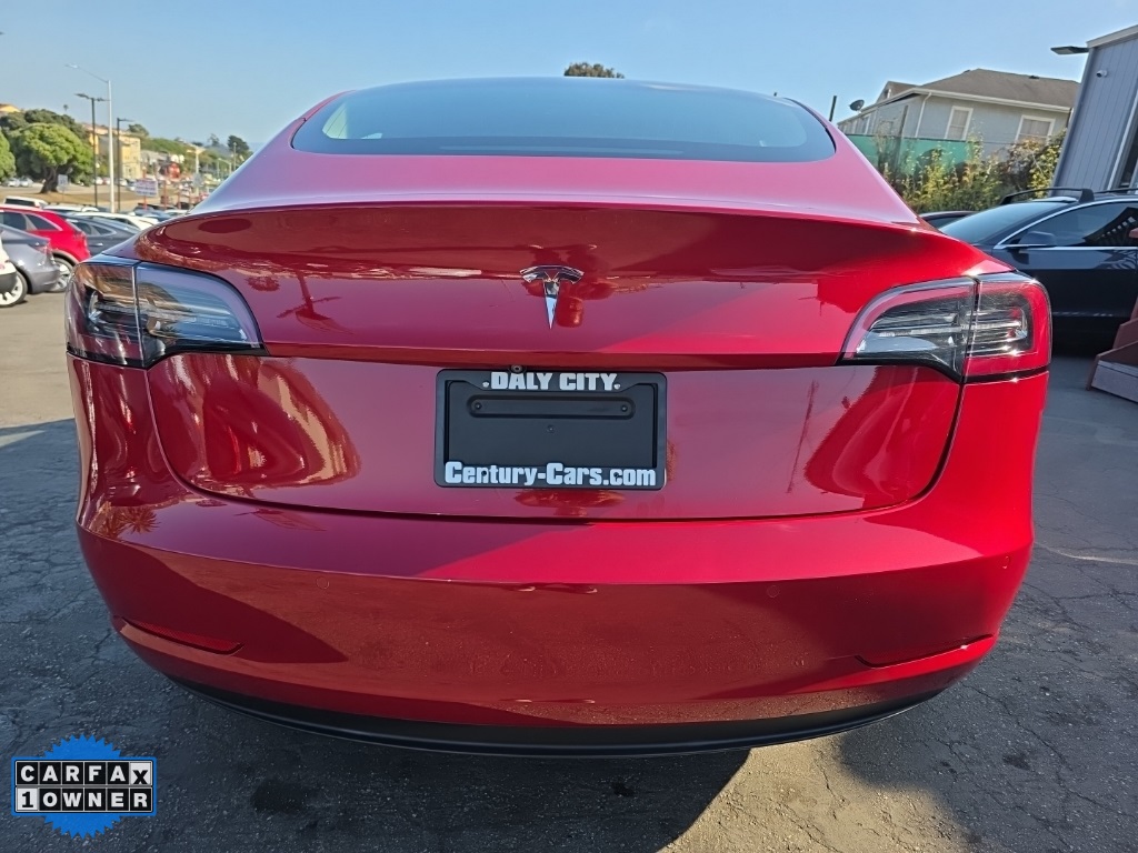 2019 Tesla Model 3 Standard Range Plus photo 3