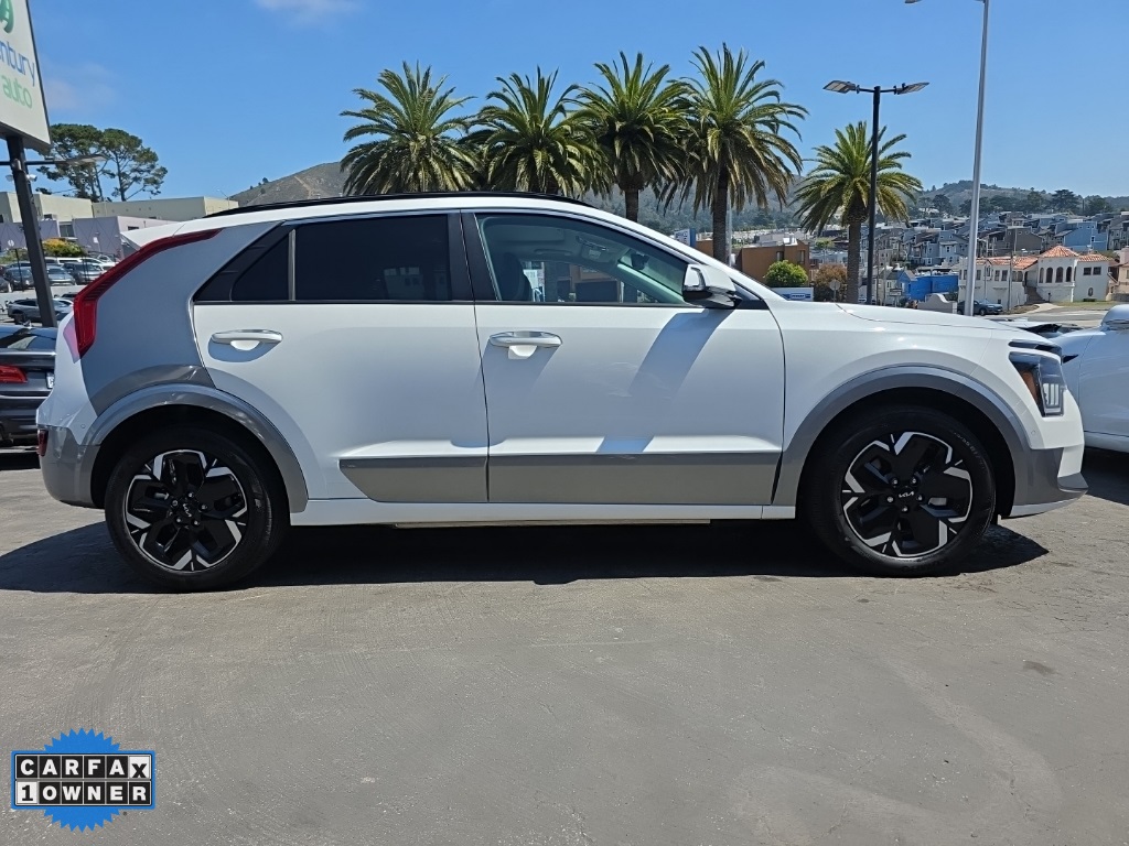 2023 Kia Niro EV Wave photo 2