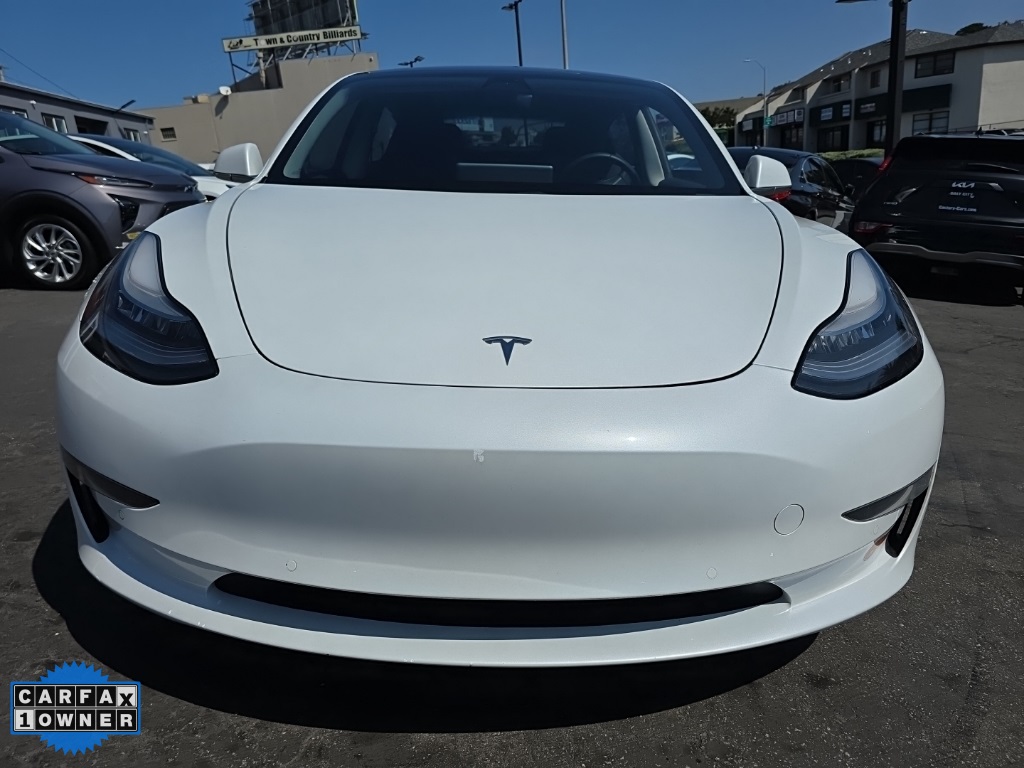2019 Tesla Model 3 Standard Range Plus photo 2