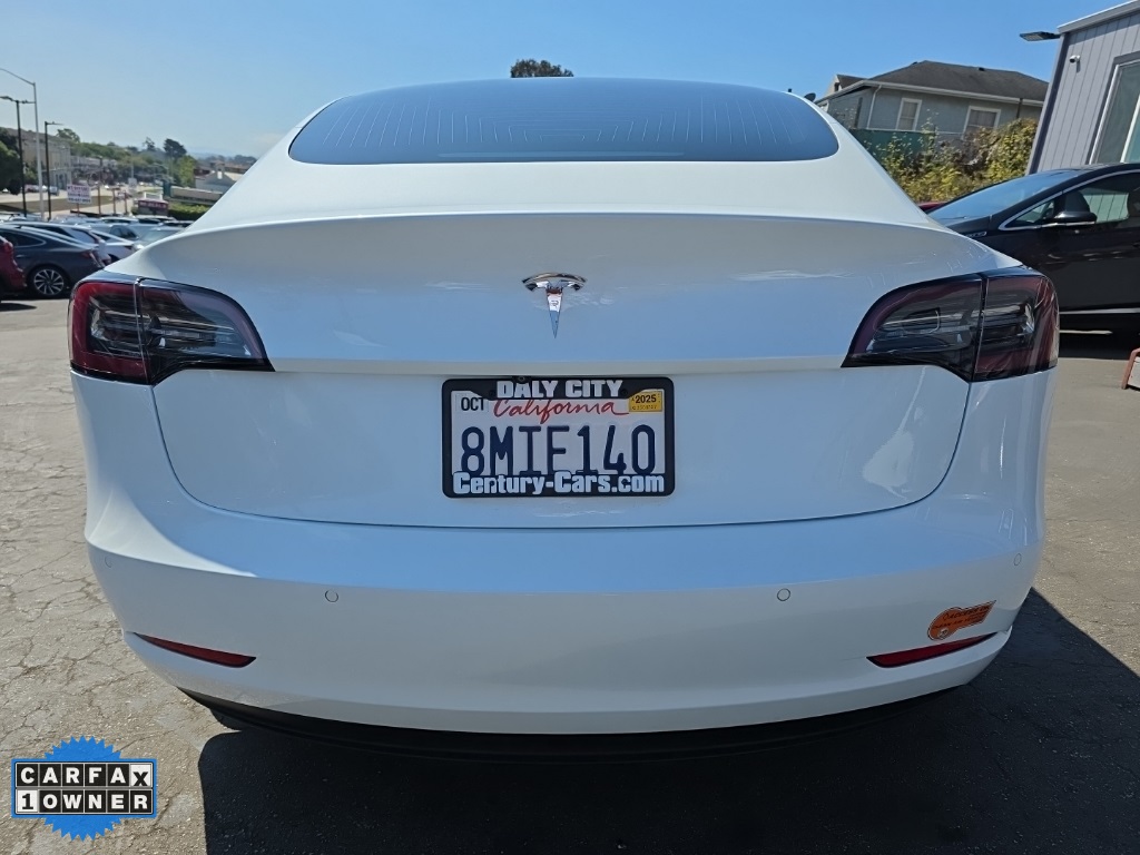 2019 Tesla Model 3 Standard Range Plus photo 4