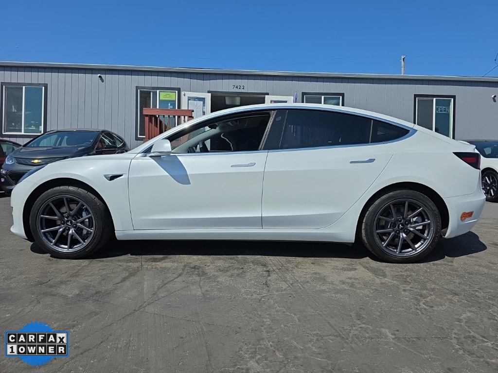 2019 Tesla Model 3 Standard Range Plus photo 5