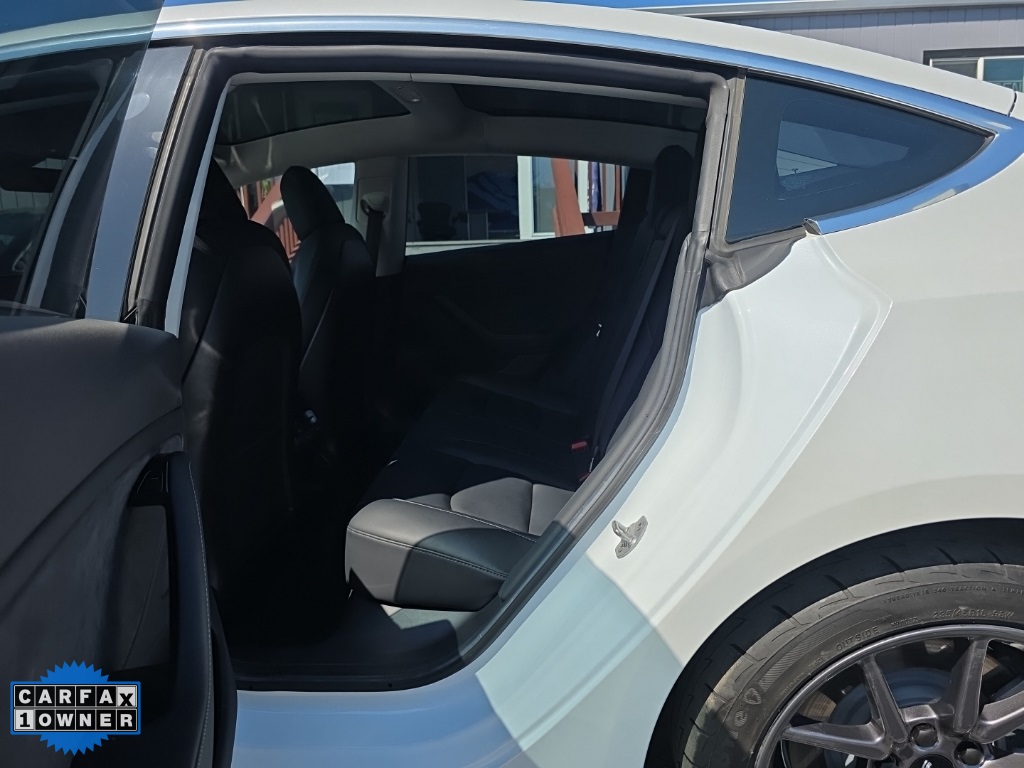 2019 Tesla Model 3 Standard Range Plus photo 7