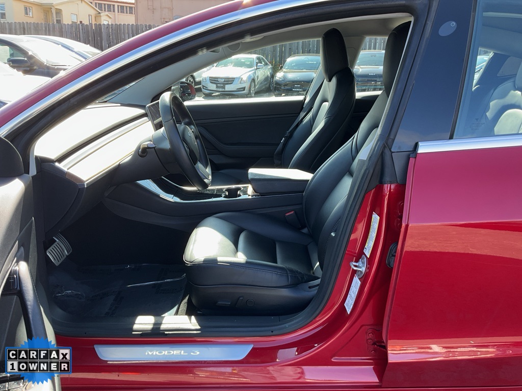 2018 Tesla Model 3 Performance photo 9