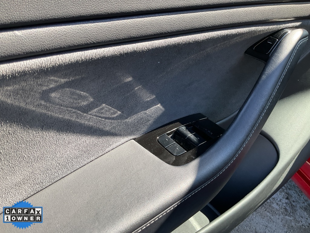 2018 Tesla Model 3 Performance photo 17
