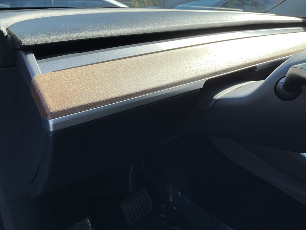 2020 Tesla Model Y Long Range photo 15