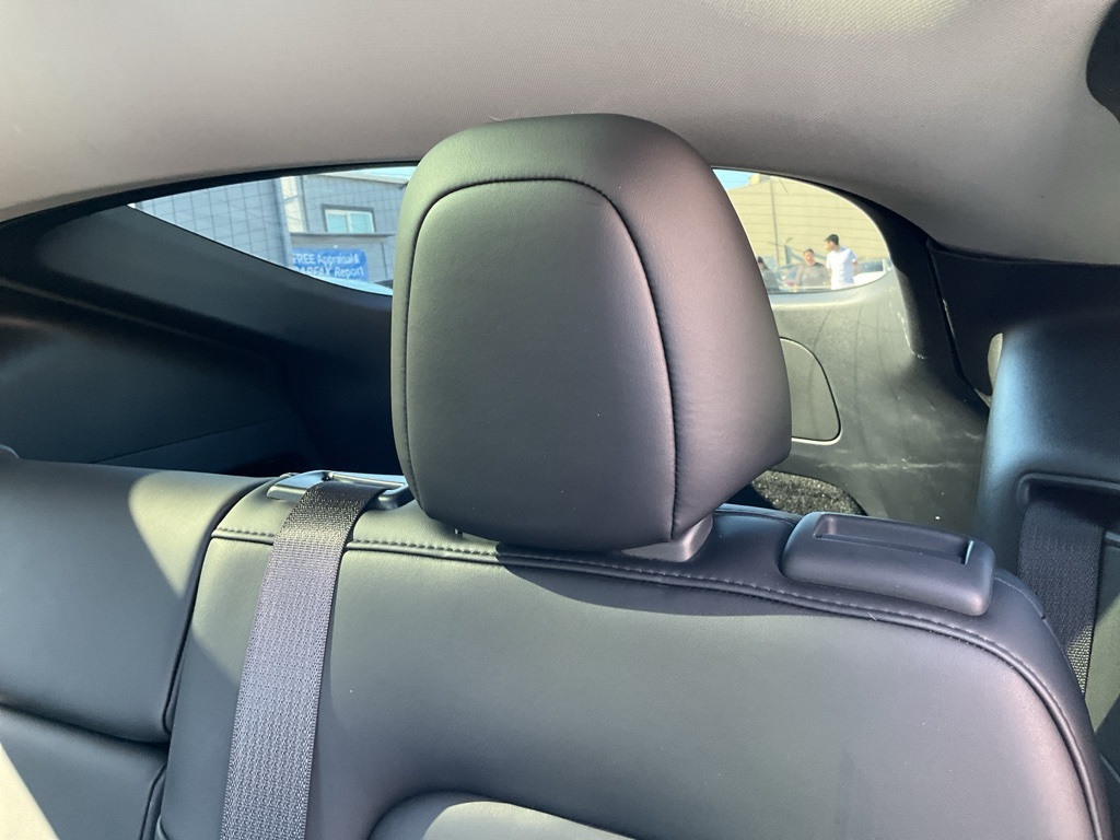 2020 Tesla Model Y Long Range photo 21