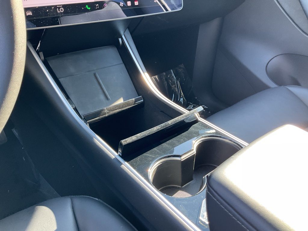 2020 Tesla Model Y Long Range photo 33