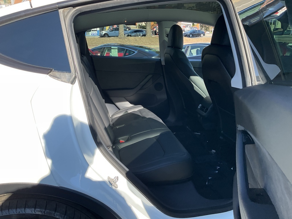 2020 Tesla Model Y Long Range photo 36