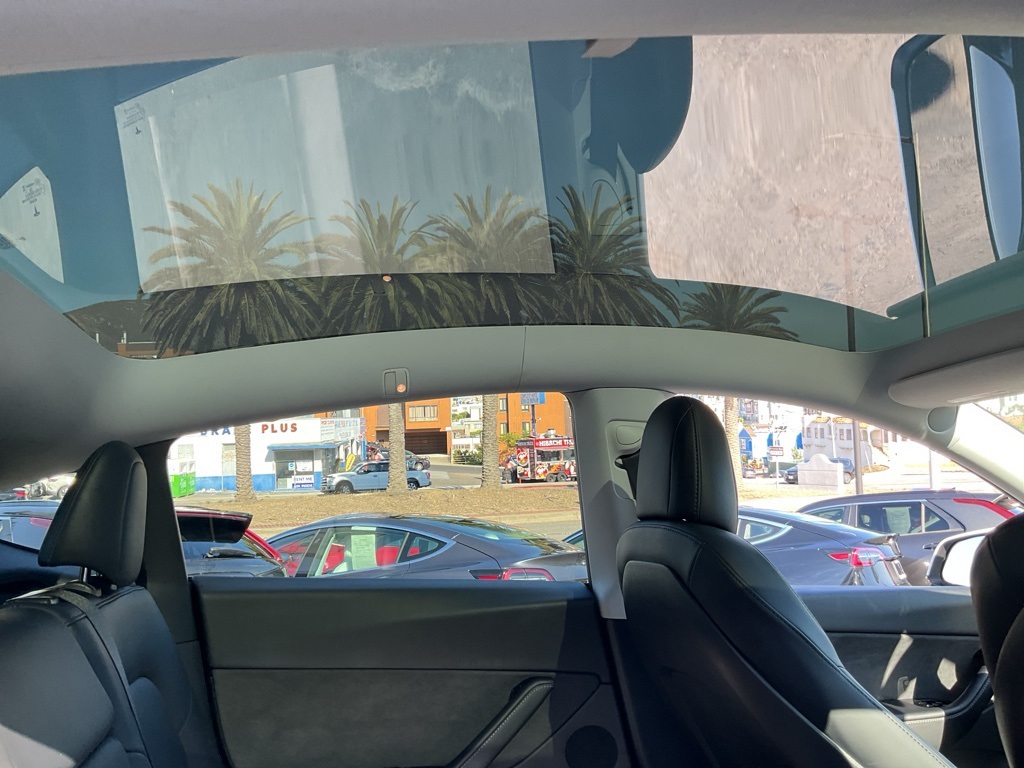 2020 Tesla Model Y Long Range photo 38
