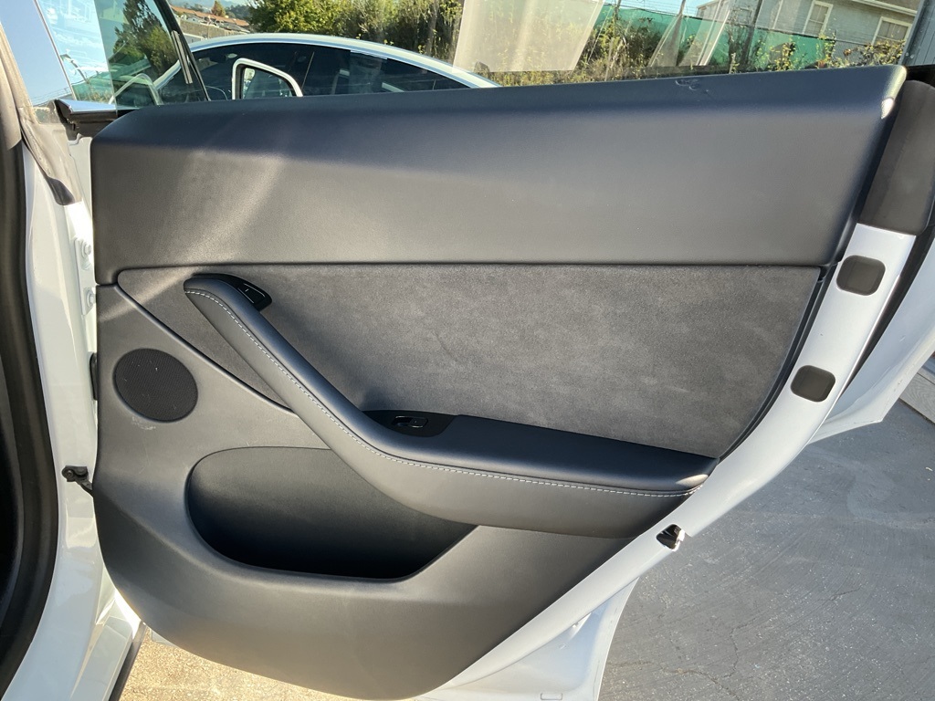 2020 Tesla Model Y Long Range photo 43