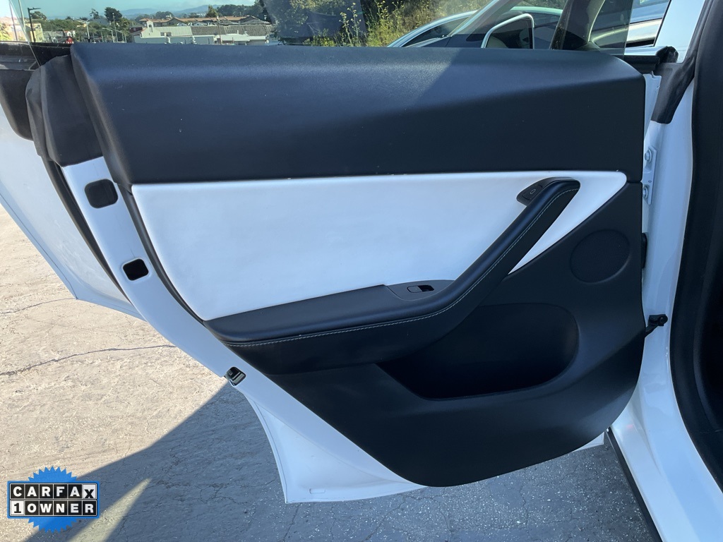 2021 Tesla Model Y Long Range photo 26