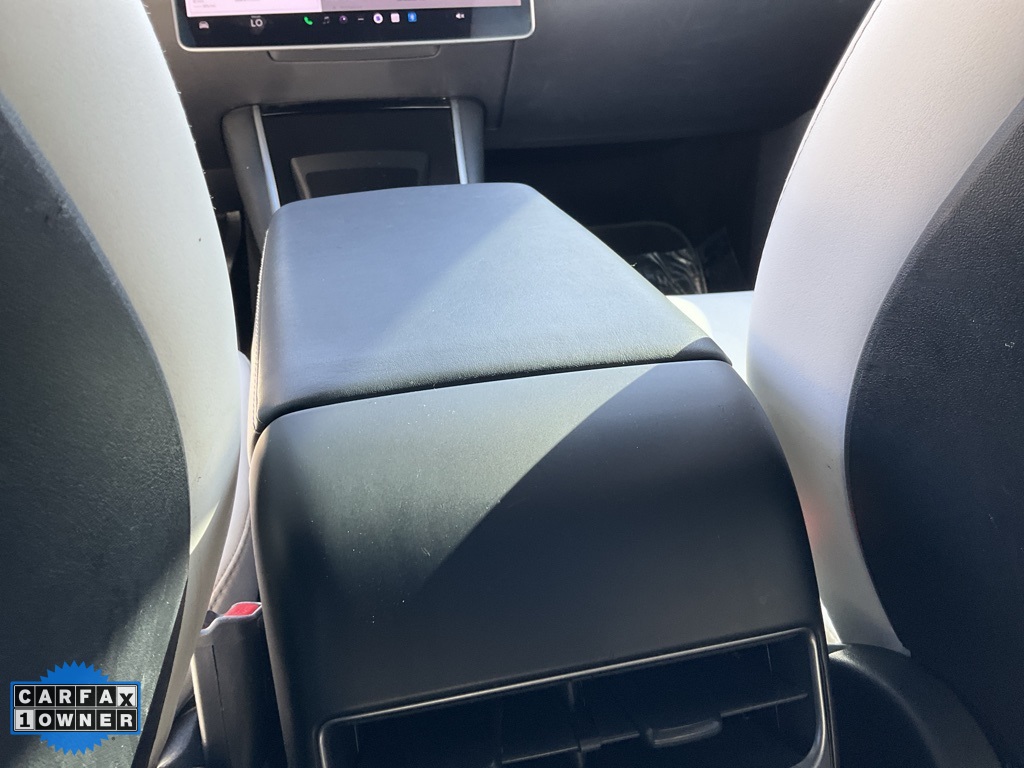 2021 Tesla Model Y Long Range photo 40