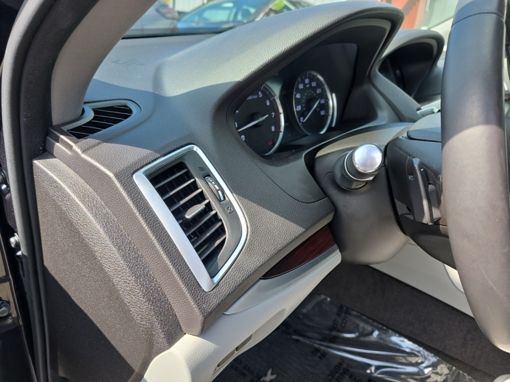 2015 Acura TLX Technology photo 15