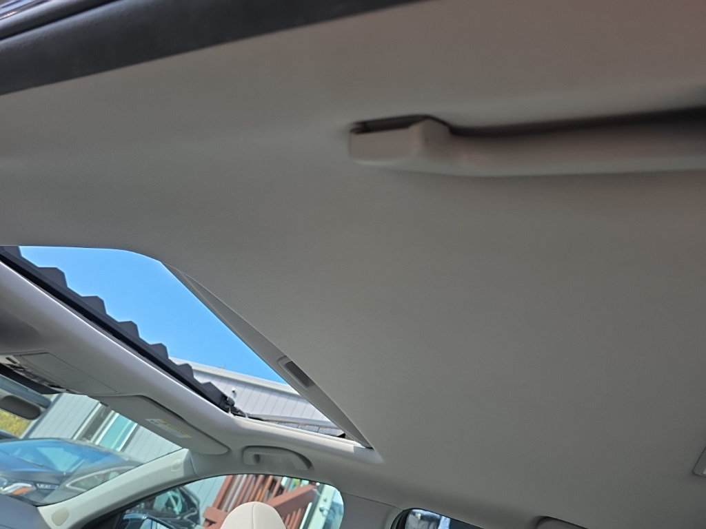 2015 Acura TLX Technology photo 24