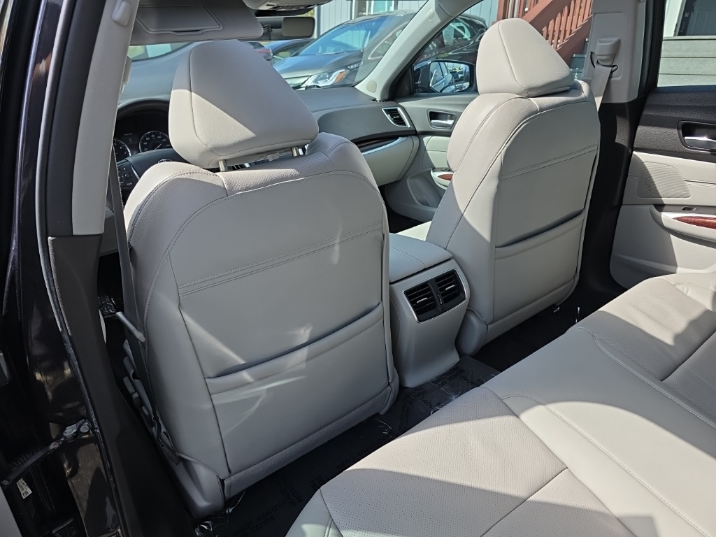 2015 Acura TLX Technology photo 25