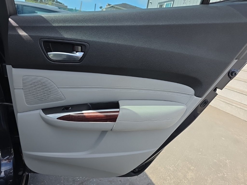 2015 Acura TLX Technology photo 48