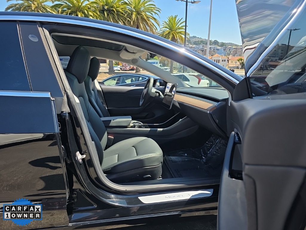 2019 Tesla Model 3 Standard Range Plus photo 50