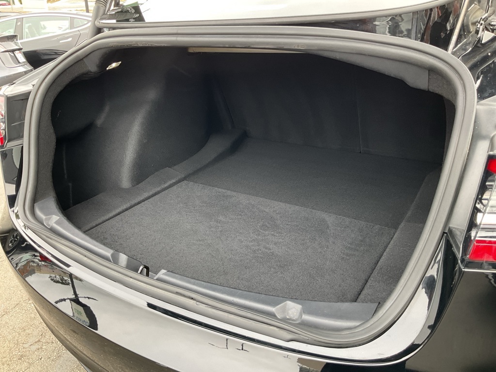 2021 Tesla Model 3 Standard Range Plus photo 6