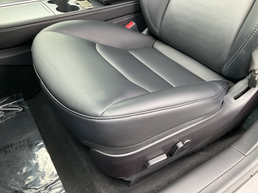 2021 Tesla Model 3 Standard Range Plus photo 11