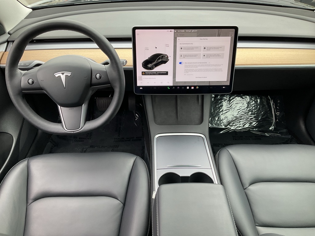 2021 Tesla Model 3 Standard Range Plus photo 25