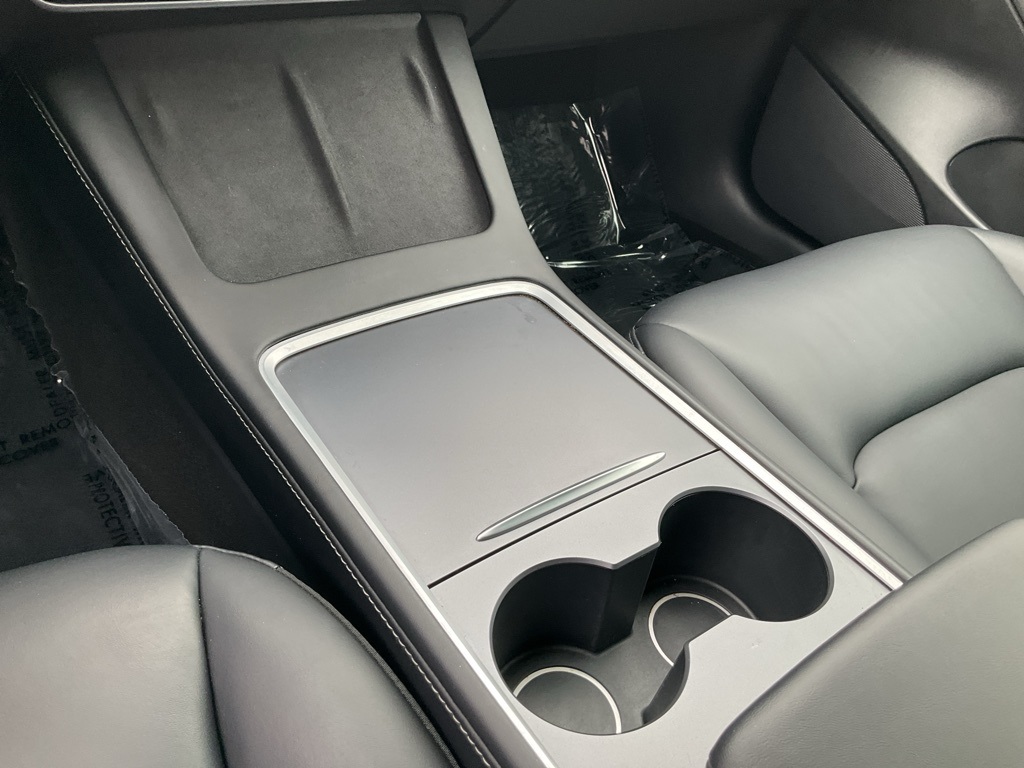 2021 Tesla Model 3 Standard Range Plus photo 32