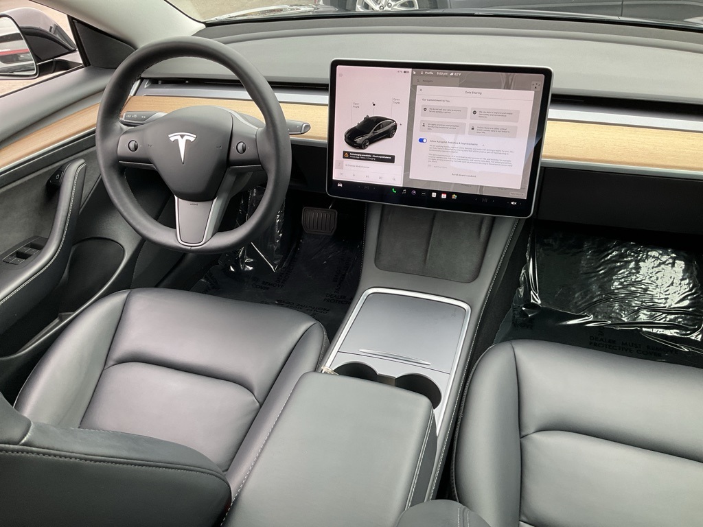 2021 Tesla Model 3 Standard Range Plus photo 44