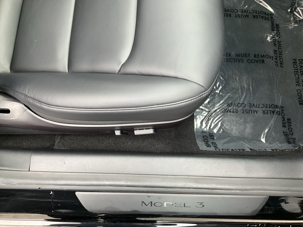 2021 Tesla Model 3 Standard Range Plus photo 46