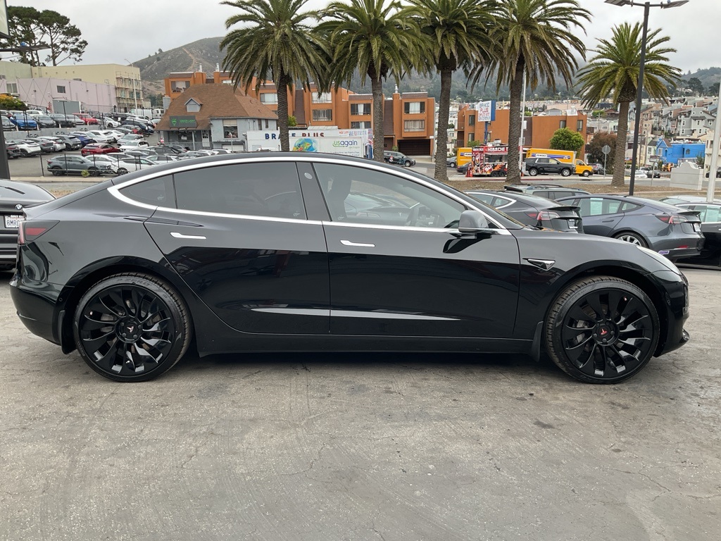 2018 Tesla Model 3 Long Range photo 3