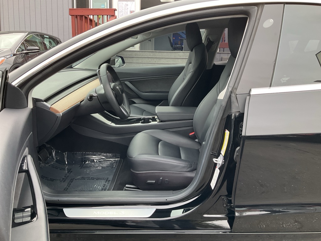 2018 Tesla Model 3 Long Range photo 12