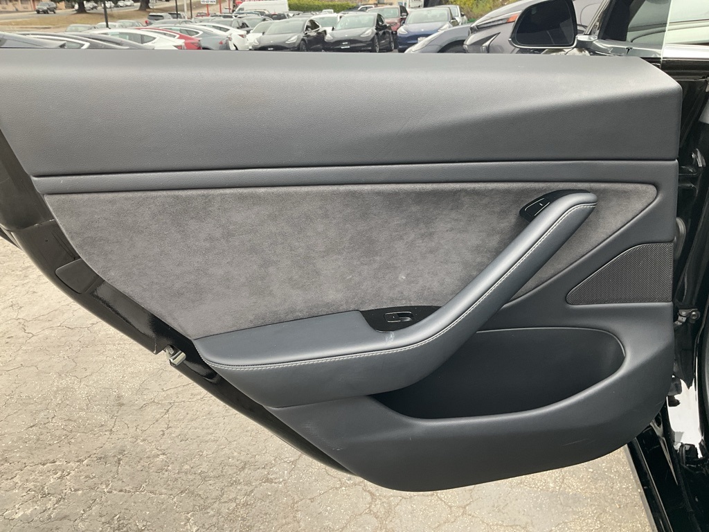 2018 Tesla Model 3 Long Range photo 26
