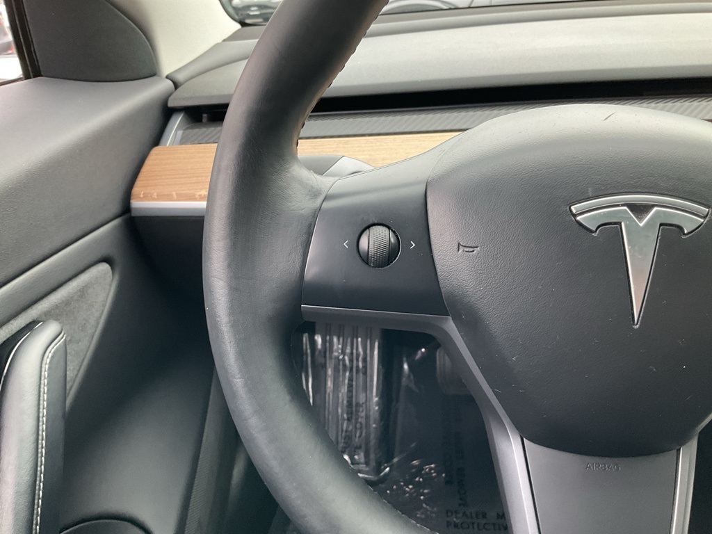 2018 Tesla Model 3 Long Range photo 31